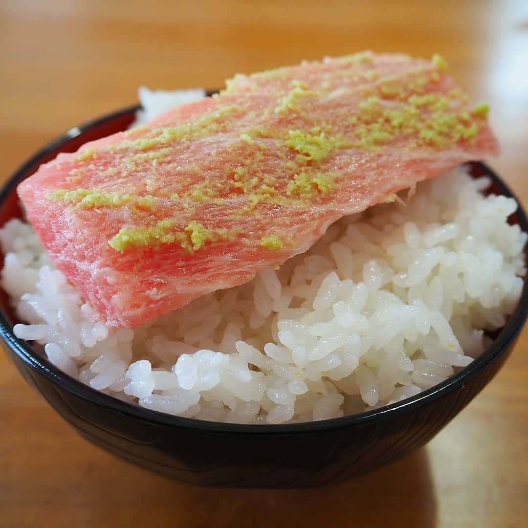 【かっつ飯】最強で最悪の大トロ丼とミルフィーユ鉄火巻