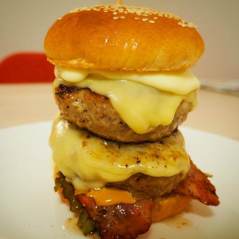 【飯テロ】格之進の門崎熟成肉ハンバーグでハンバーガー♪レシピあり!!