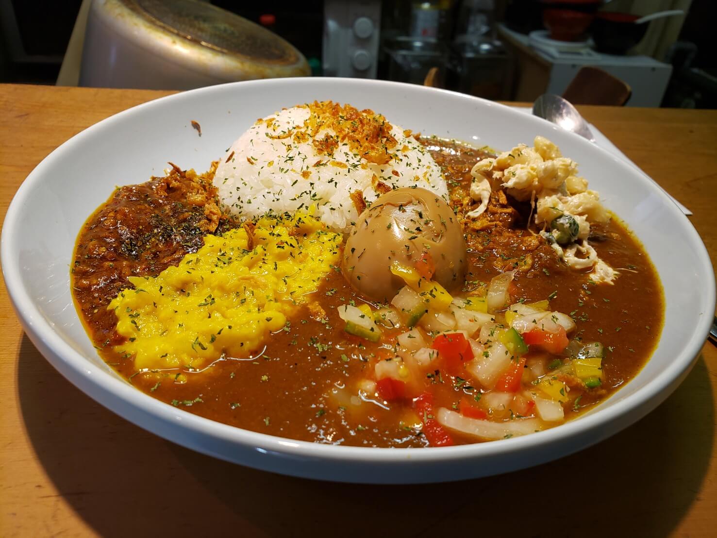 【神田】ツバキ 自家製スパイスカレー専門店 シビレキーマを実食!!